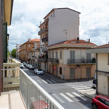 La Suite 2 Ondina Viareggio 200M From Sea - Happy Rentals 외부 사진